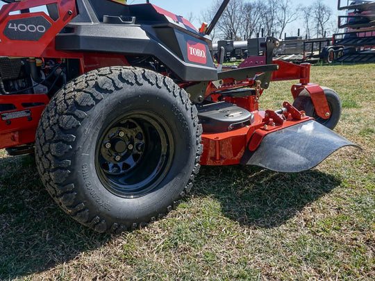 Toro 4000 Series Zero Turn Mower Front right