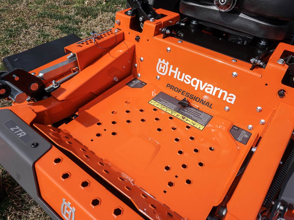 Husqvarna Z560X Kaw 31 HP Lawn Mower