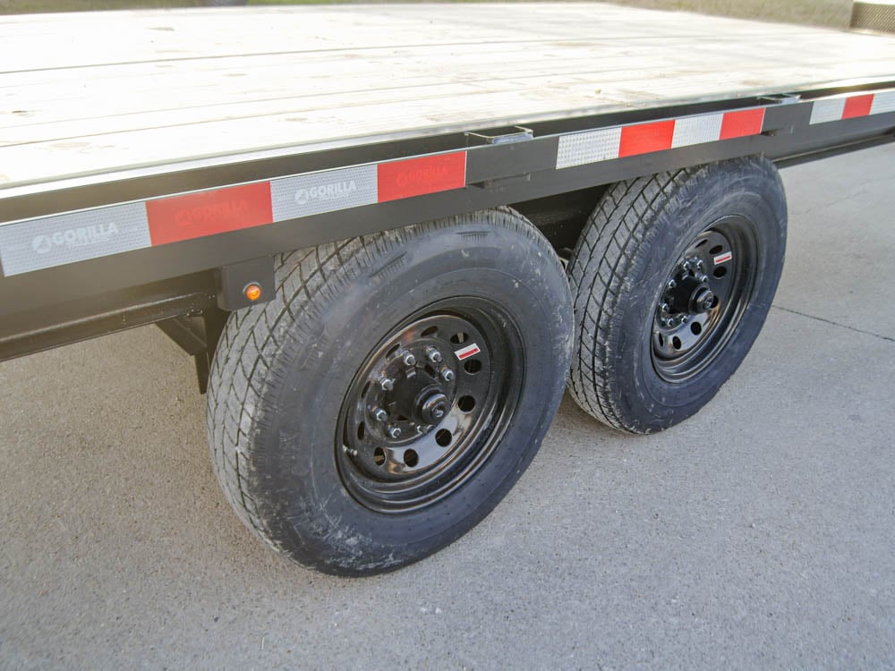 8.5x22 Straight Deckover Trailer (2) 7K Axles with Slide Out Ramps