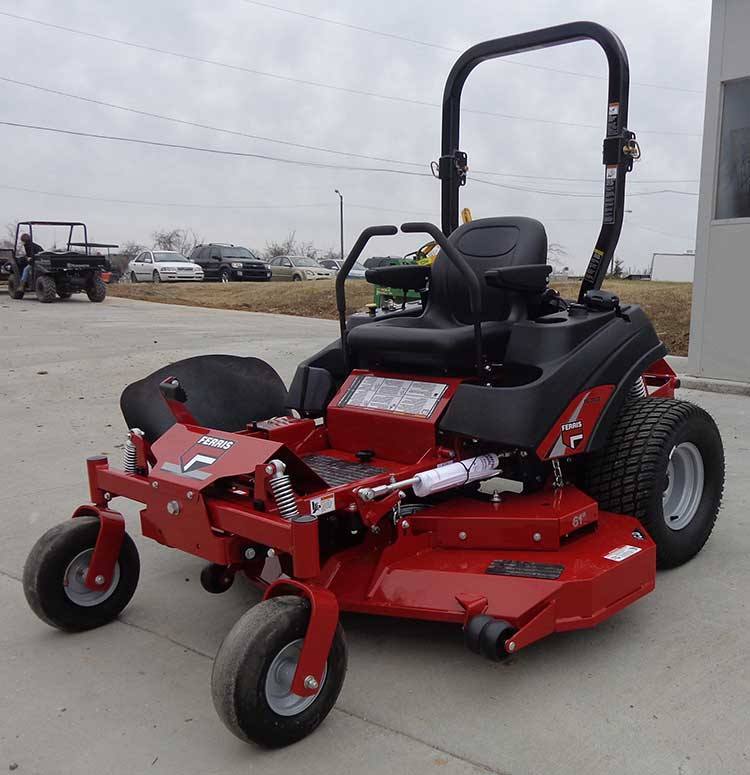 Ferris IS700Z Zero Turn Mower 61" - 27 HP Briggs & Stratton