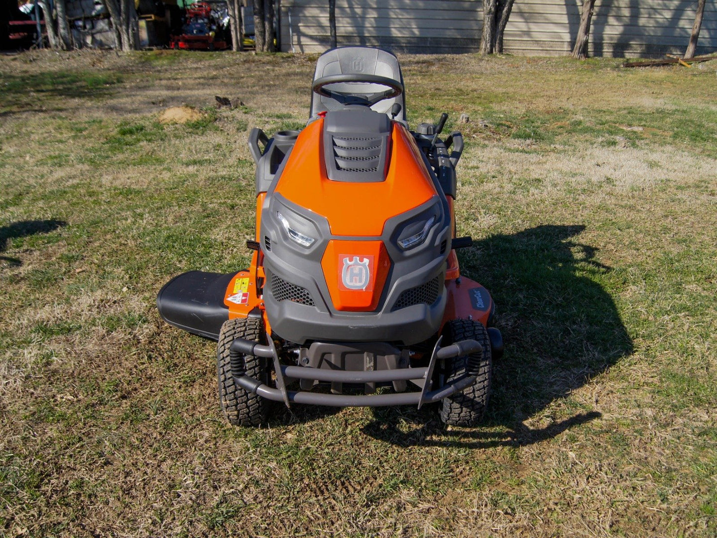 Husqvarna TS 242XD 42" Riding Lawn Tractor Front Right