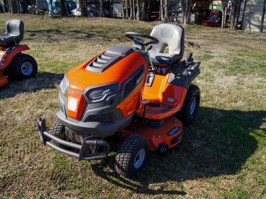 Husqvarna TS 242XD 42" Riding Lawn Tractor Front Right