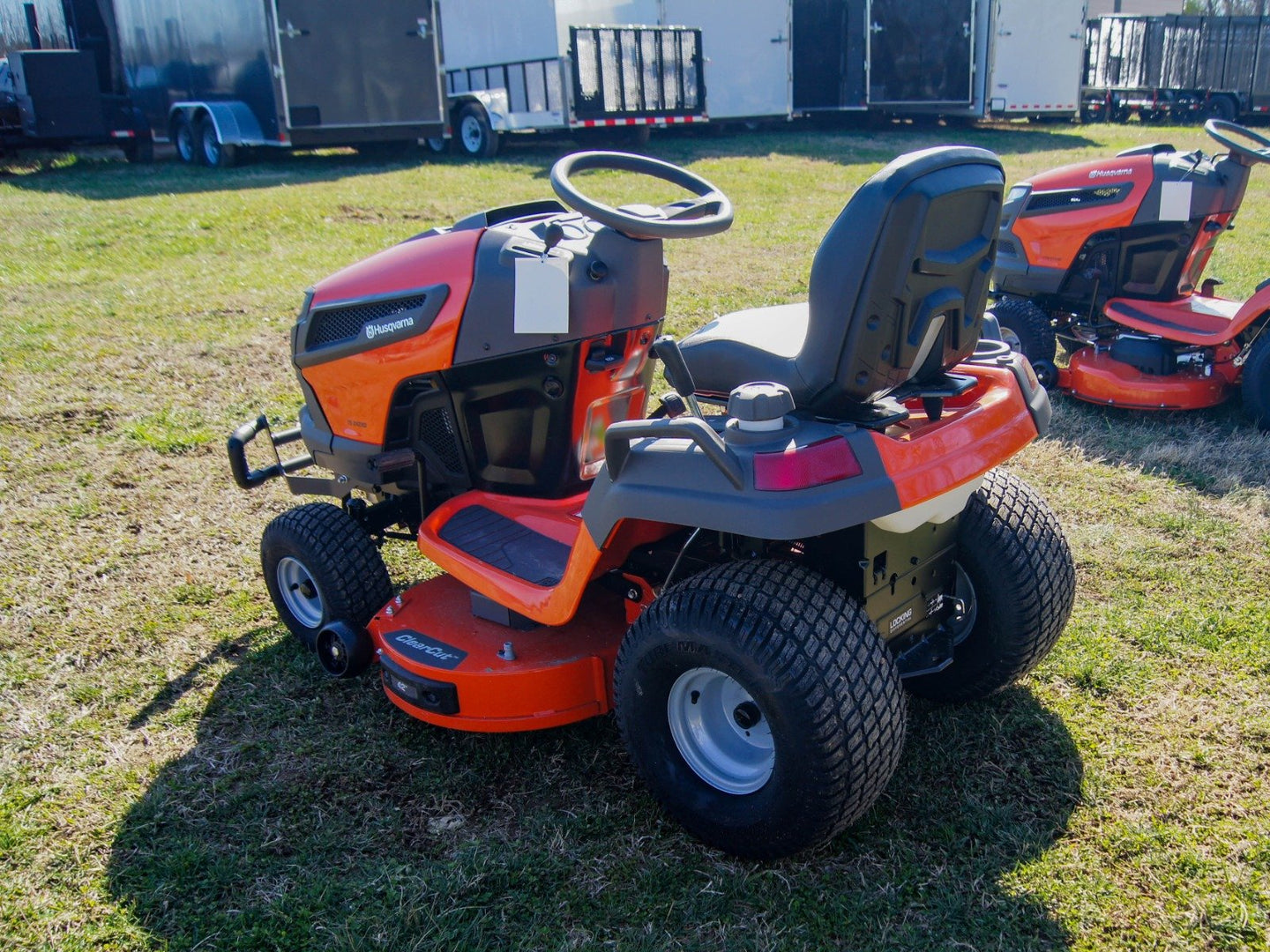 Husqvarna TS 242XD 42" Riding Lawn Tractor Front Right