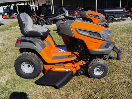 Husqvarna TS 242XD 42" Riding Lawn Tractor Front Right