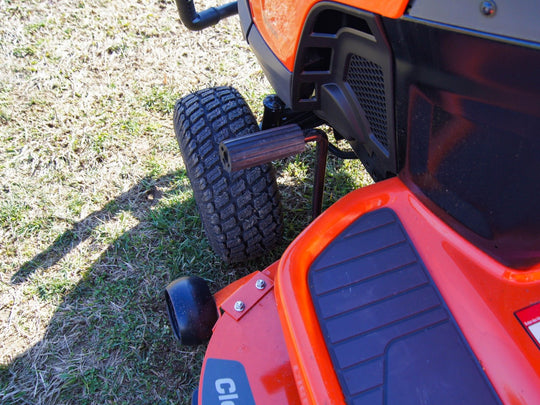 Husqvarna TS 242XD 42" Riding Lawn Tractor Front Right