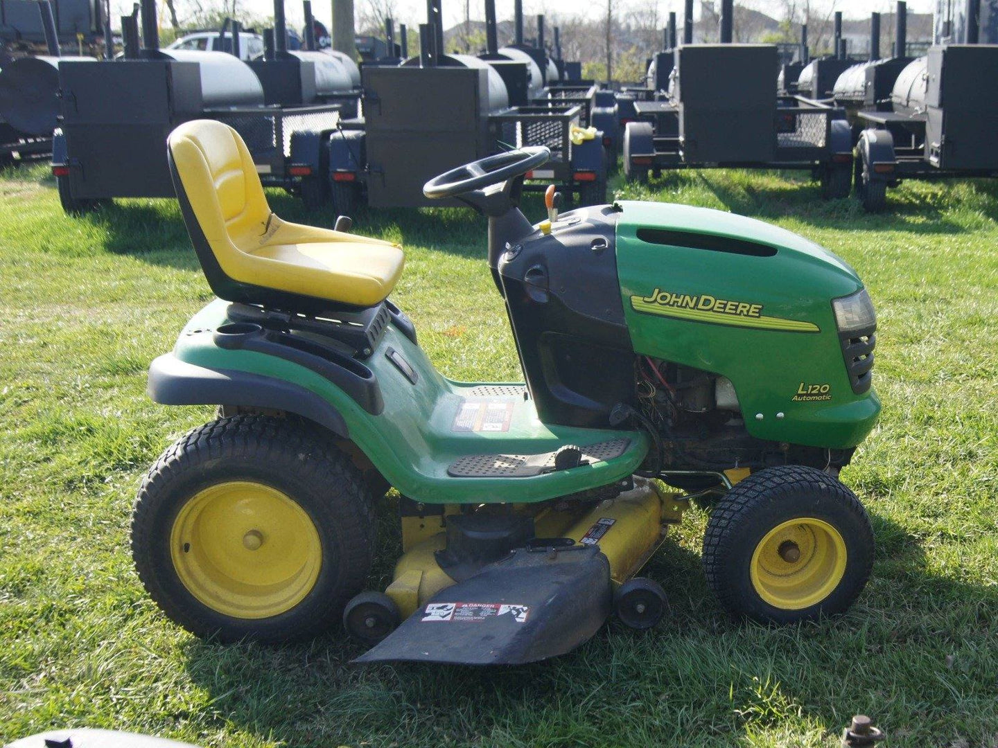 USED John Deere L120A 48" Lawn Tractor 20HP Briggs 416HRS
