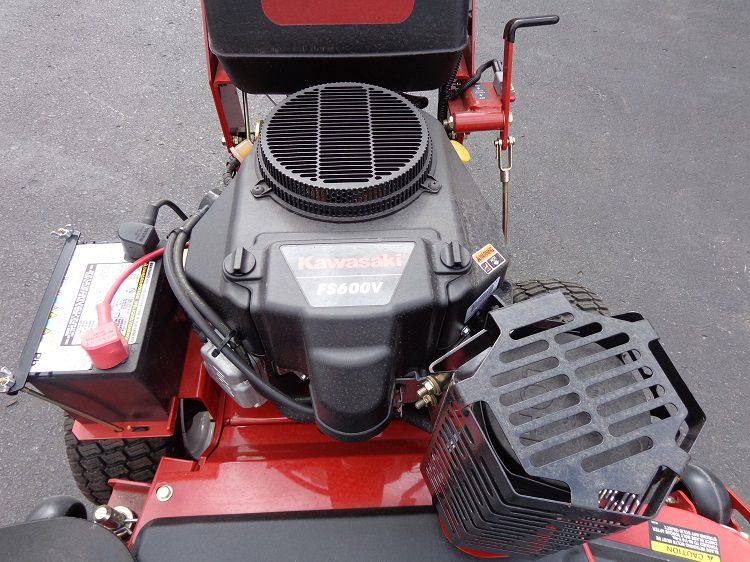 Toro 30489 Walk Behind Mower 52" Profile