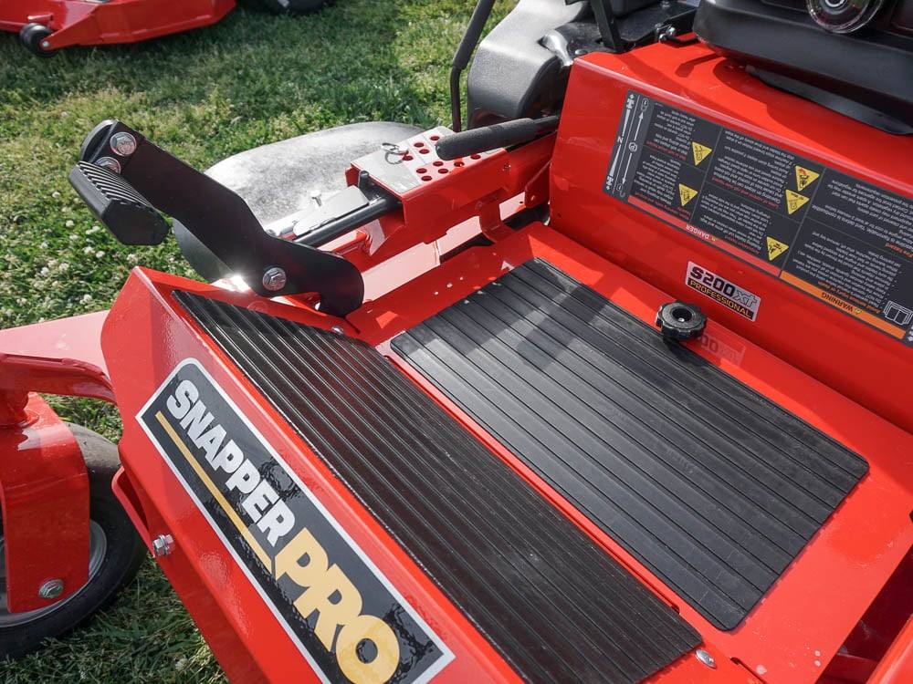 Snapper Pro S200xt Zero Turn Mower 61" 27 HP Brigg