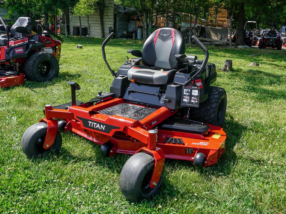 Toro 75306 Titan 60" Zero Turn Mower 26HP Kohler