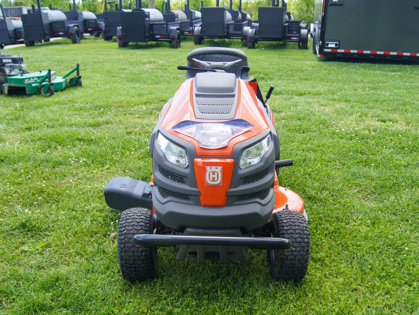 Husqvarna YTH18542 Lawn Tractor Mower 42" - 18.5hp Briggs Engine