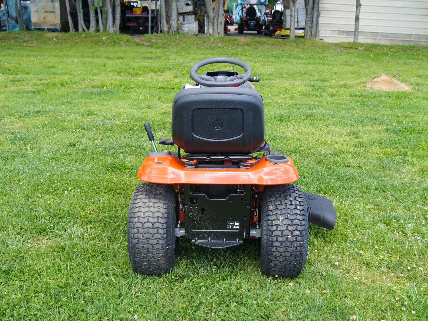 Husqvarna YTH18542 Lawn Tractor Mower 42" - 18.5hp Briggs Engine