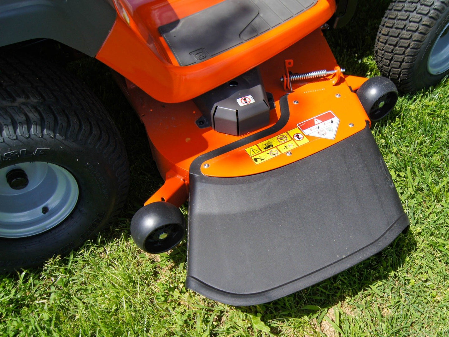 Husqvarna TS 248XD 48" Lawn Tractor 23HP KAW (Scratch and Dent)