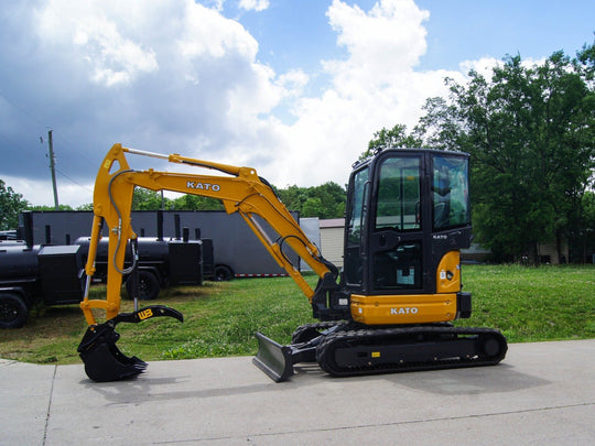 Kato HD35V5 Mini Excavator 8082lbs 23HP Yanmar Diesel Closed Cab