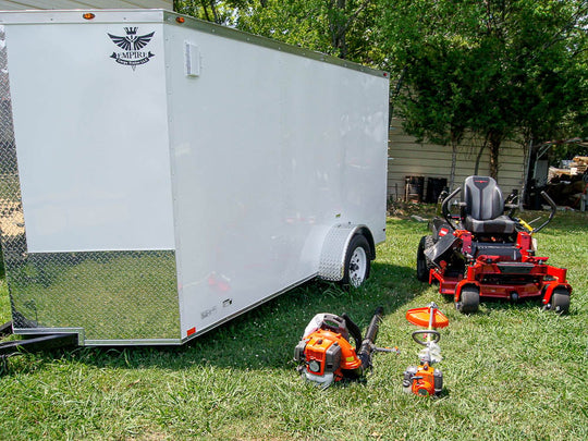 Toro 77282 2000 Series 52" Zero Turn Mower Enclosed Trailer Handheld Package