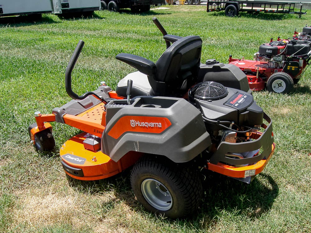 Husqvarna Z242F 42" Zero Turn Mower 21.5HP Kawasaki