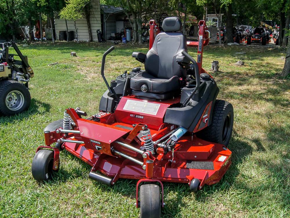 Ferris 72" ISX3300 (5902035) 36HP Vanguard Zero Turn Mower
