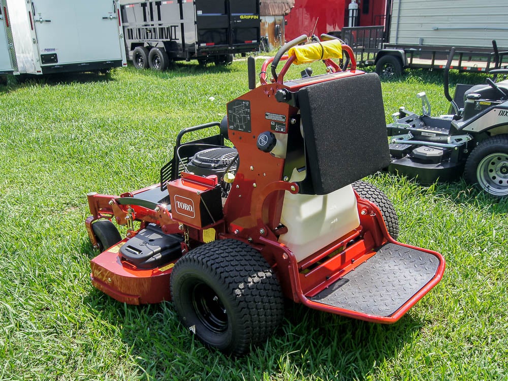 Toro GrandStand 74513 Stand On Mower