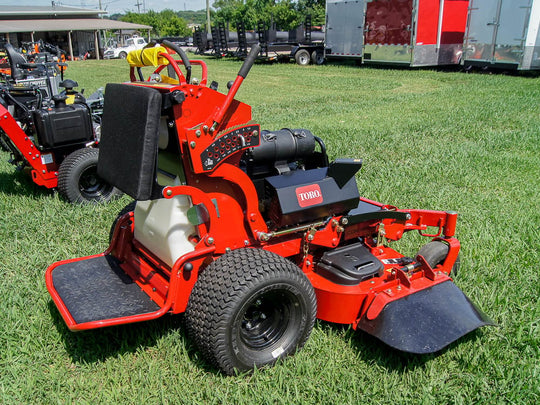 Toro GrandStand 74513 Stand On Mower