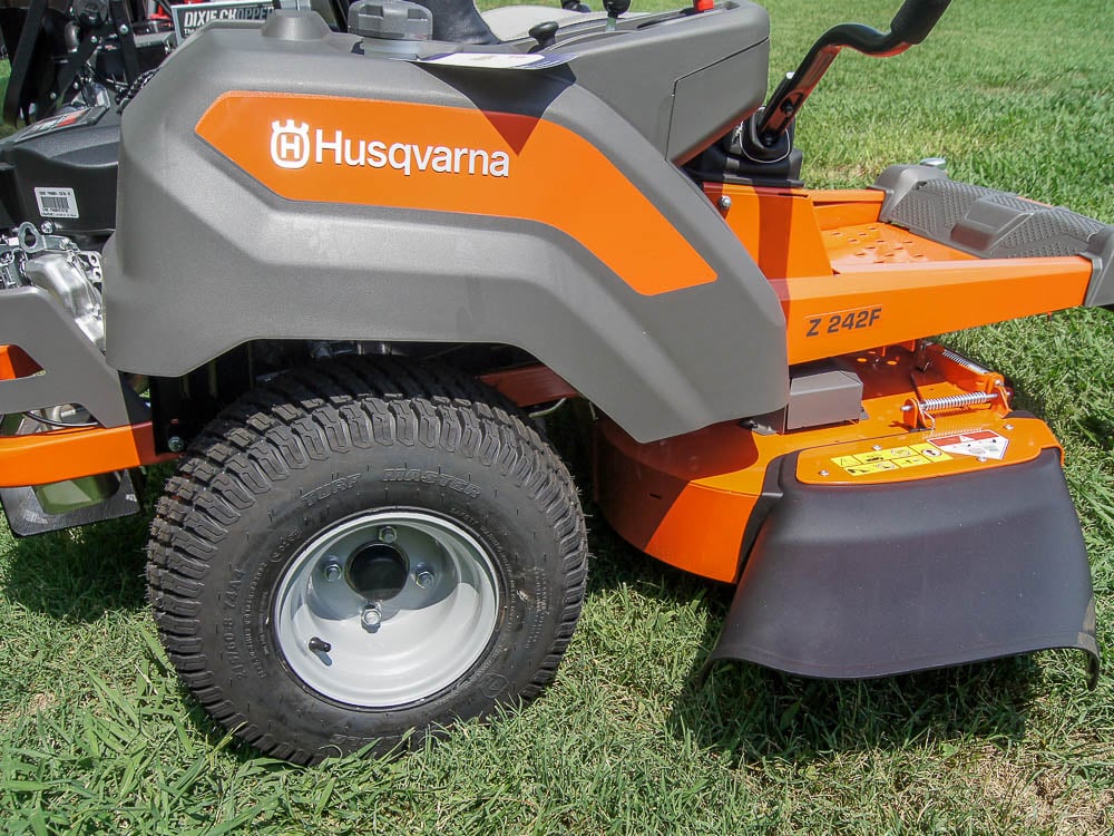 Husqvarna Z242F Kawasaki Zero Turn Mower 18HP Kawasaki