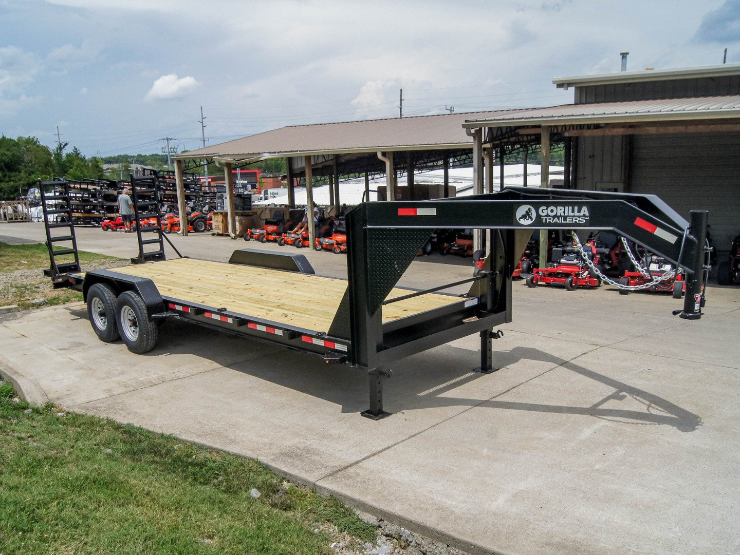 7x22 Gooseneck Equipment Trailer (2) 7K Axles Standup Ramps