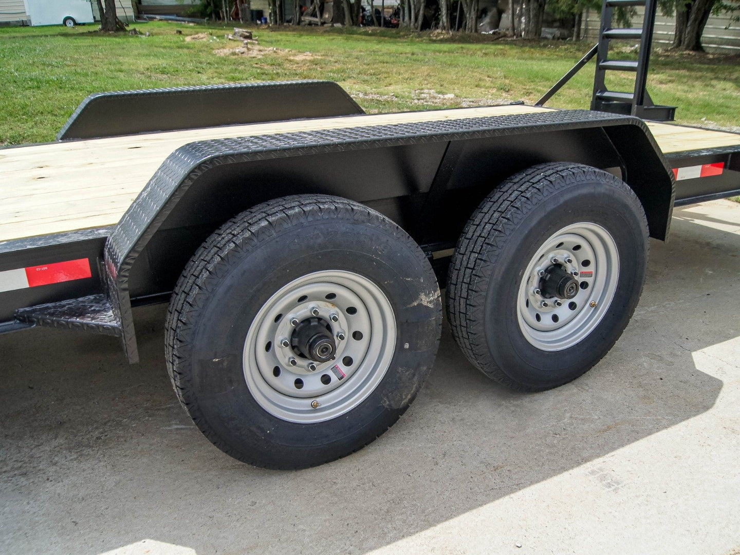 7x22 Gooseneck Equipment Trailer (2) 7K Axles Standup Ramps