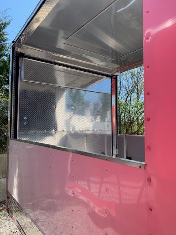 8.5' x 40' White BBQ Gooseneck Food Trailer