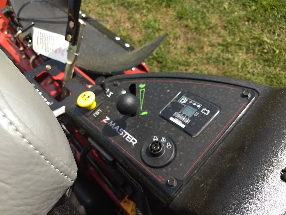 Toro Z Master 6000 Series Zero Turn Mower 60" 31 HP Kawasaki