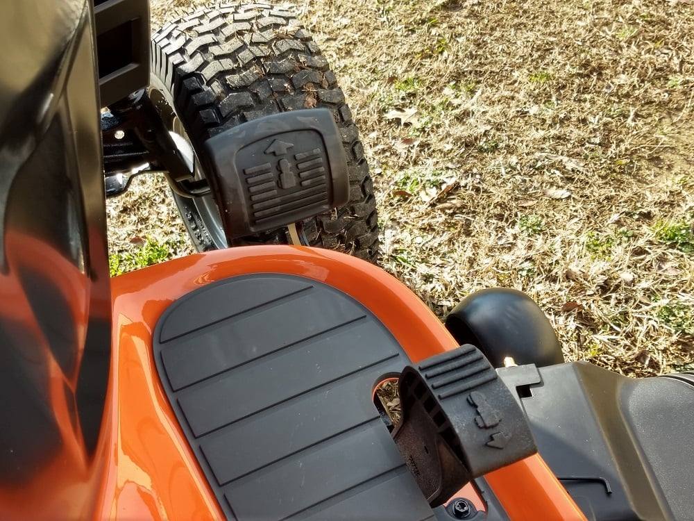 Husqvarna YTH24K48 48 Inch Riding Tractor with Gift Card