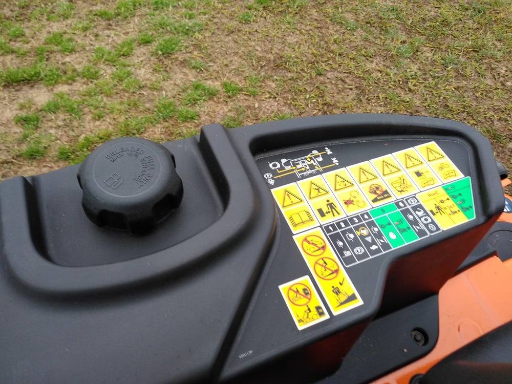Columbia ZTS46KH 46" Zero Turn Mower 22 HP Kohler Engine