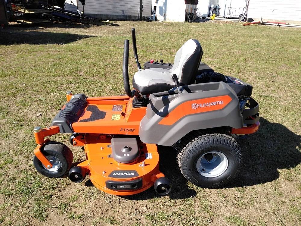 Husqvarna Z254F 23 HP Kawasaki Zero Turn Lawn Mower with Gift Card