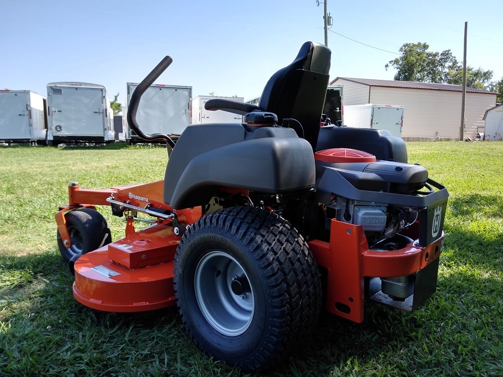 Husqvarna MZ6128 Briggs Zero Turn Mower - Bagger Pack