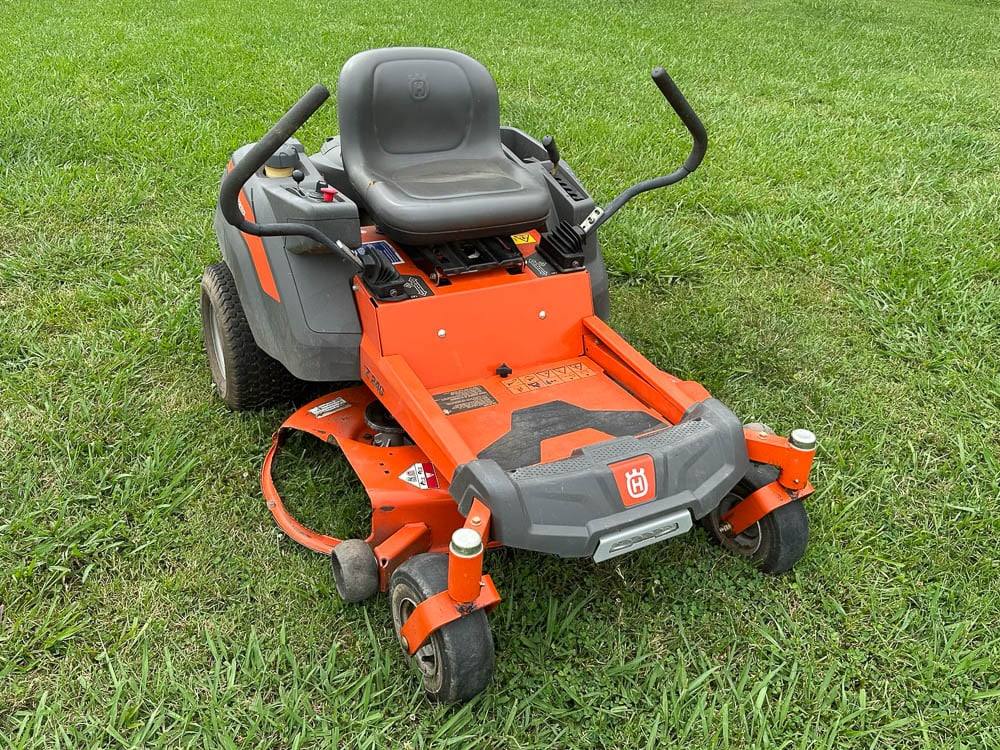 USED Husqvarna Z246 Zero Turn Mower 23HP Briggs 141HRS