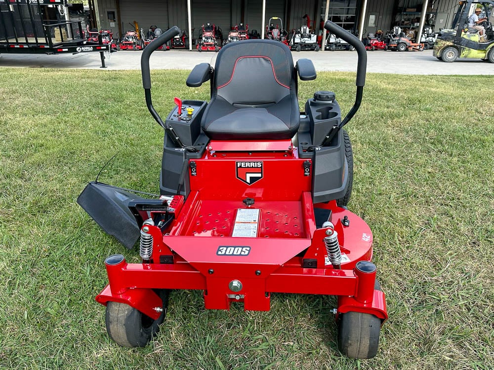 Ferris 5902144 42" 300S Zero Turn Mower 23HP Briggs