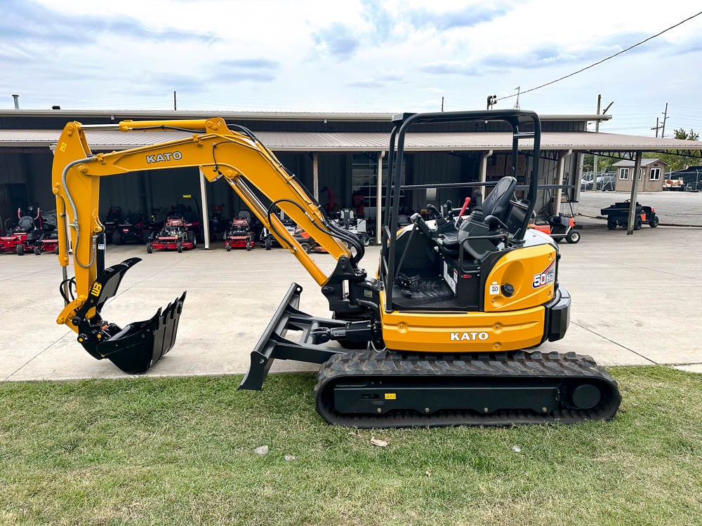 Kato HD50V5 Mini Excavator 43.5HP Kubota Diesel