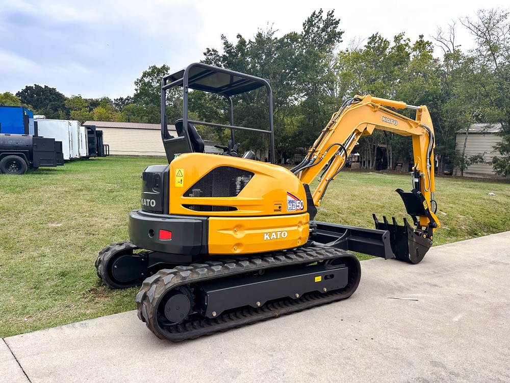 Kato HD50V5 Mini Excavator 43.5HP Kubota Diesel