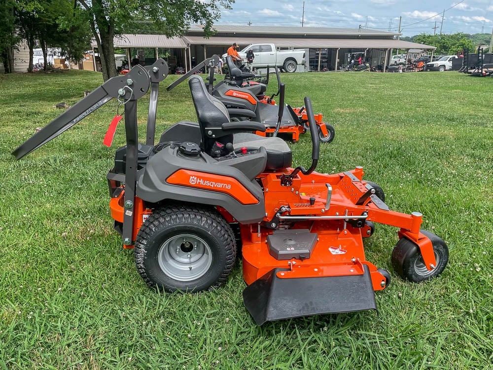 Husqvarna Z460 60" Zero Turn Mower 23HP KAW (Scratch and Dent) + 525L Trimmer