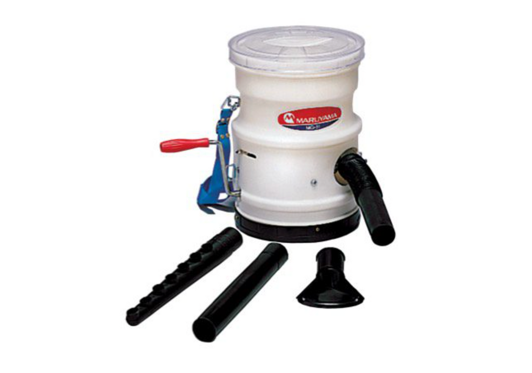 maruyama MG51 Manual Duster w/attachments,Front View.