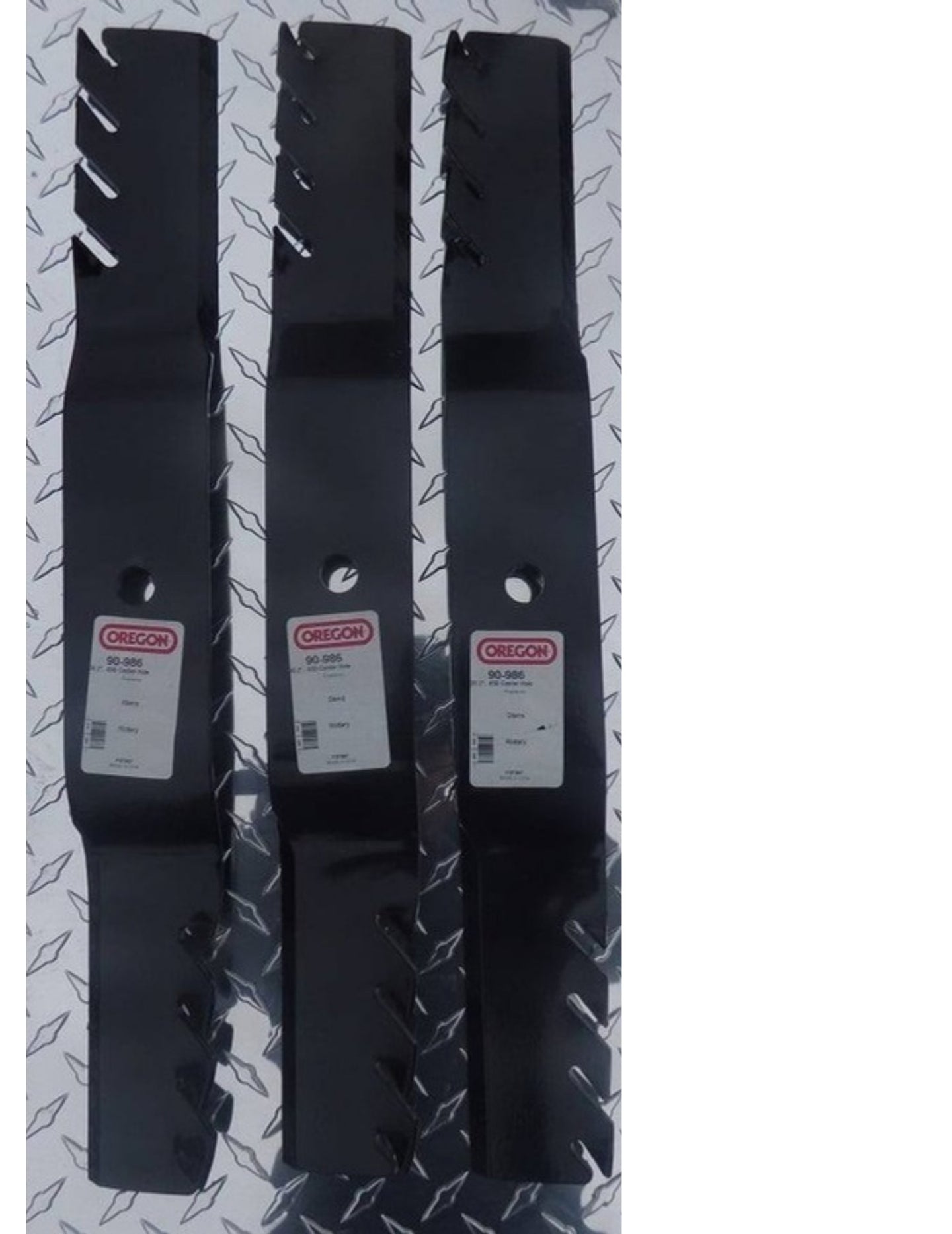 Oregon 90 - 986 Gator Mulching Set of 3 Zero Turn Lawn Mower Blades Woods 96 - 686 - SLE Equipment - 1