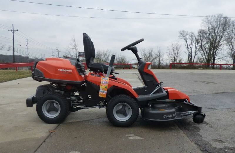 Husqvarna R 322T AWD