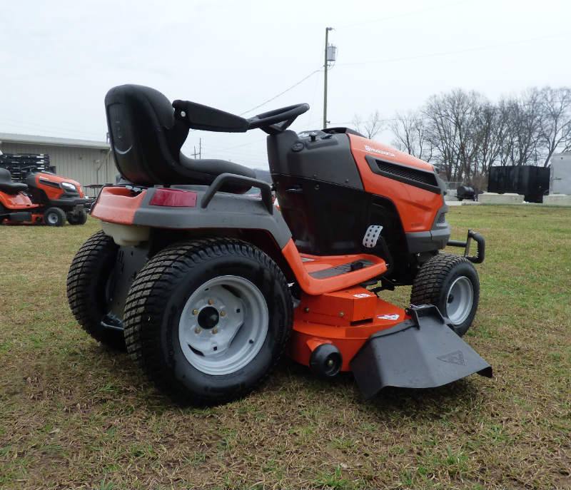 Husqvarna Lawn Tractor GT52XLSi Bagger