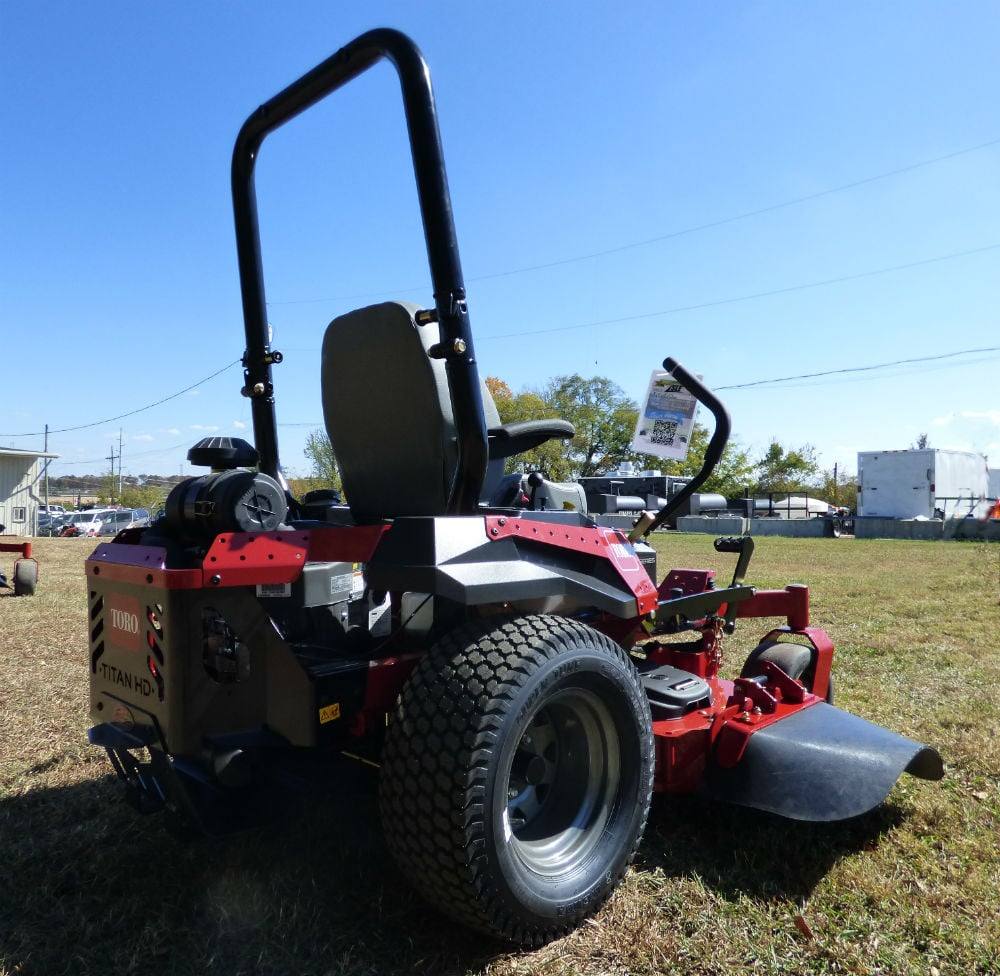 Toro 74471 Titan HD 2500 Zero Turn Mower 52" - 22hp Kawasaki