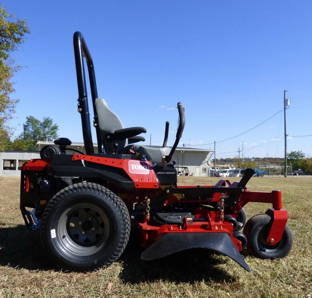 Toro 74471 Titan HD 2500 Zero Turn Mower 52" - 22hp Kawasaki