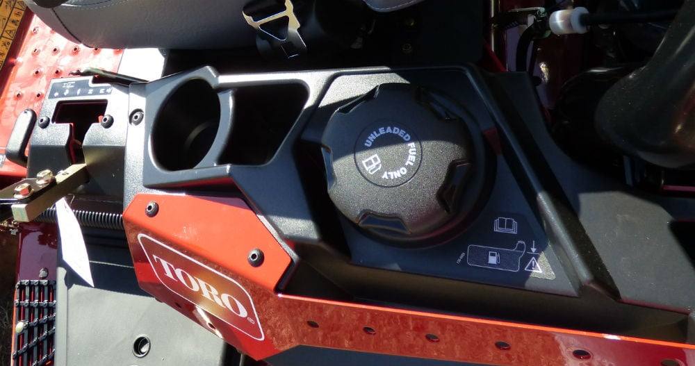 Toro 74472 Titan HD 2500 Zero Turn Mower 60" - 23.5hp Kawa