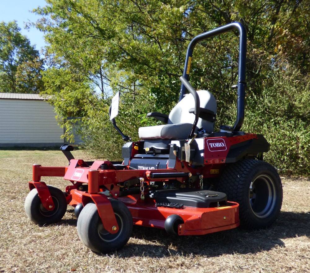 Toro 74452 Titan HD 1500  Mower 60"