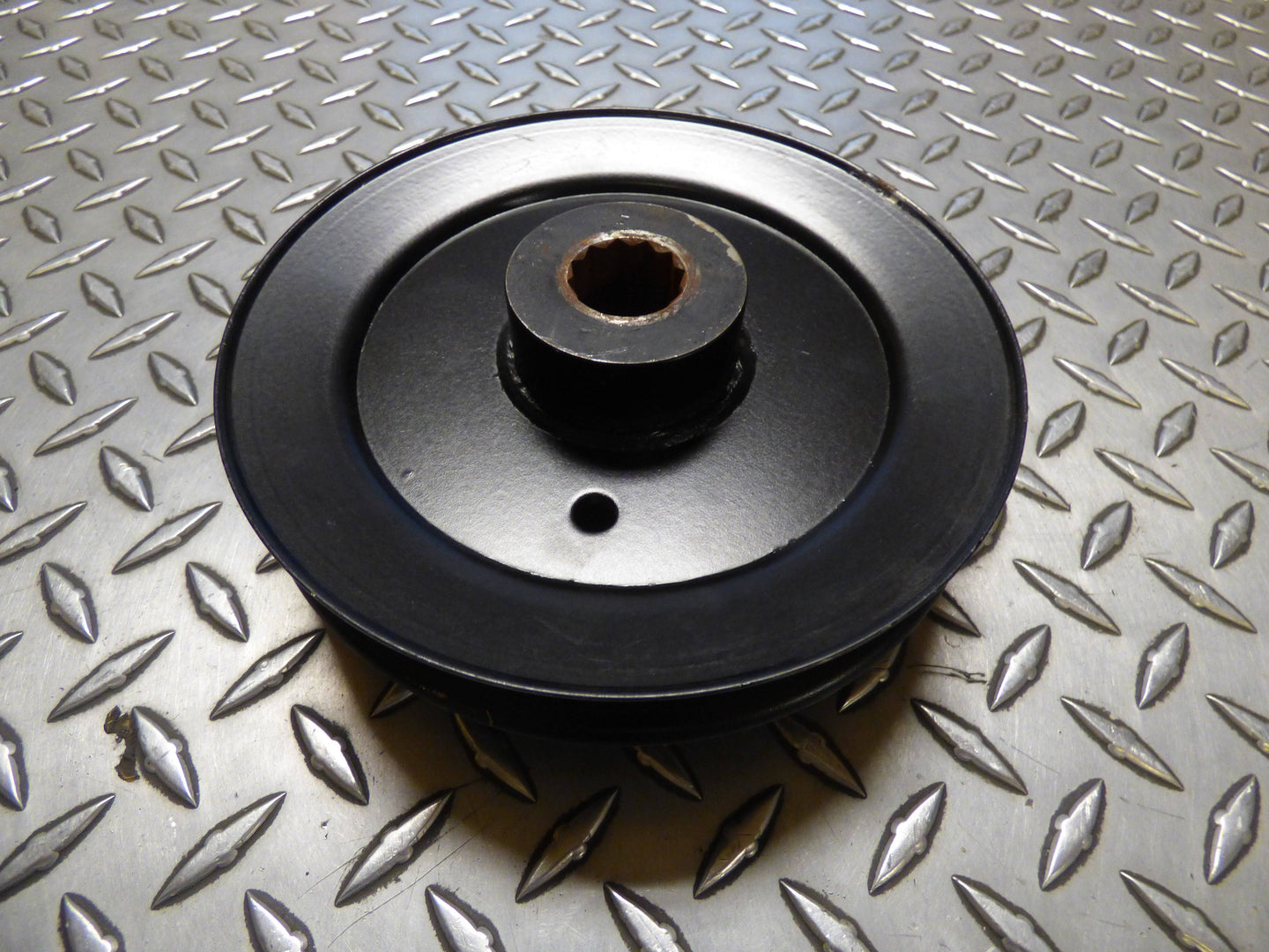 Husqvarna 539108948 61 inch Hex Double Stacked Pulley Top