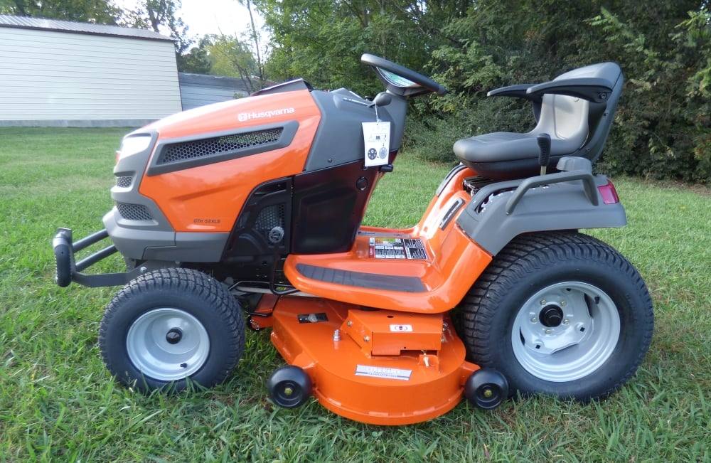 Husqvarna GTH52XLS Lawn Tractor 52" Briggs Bagger