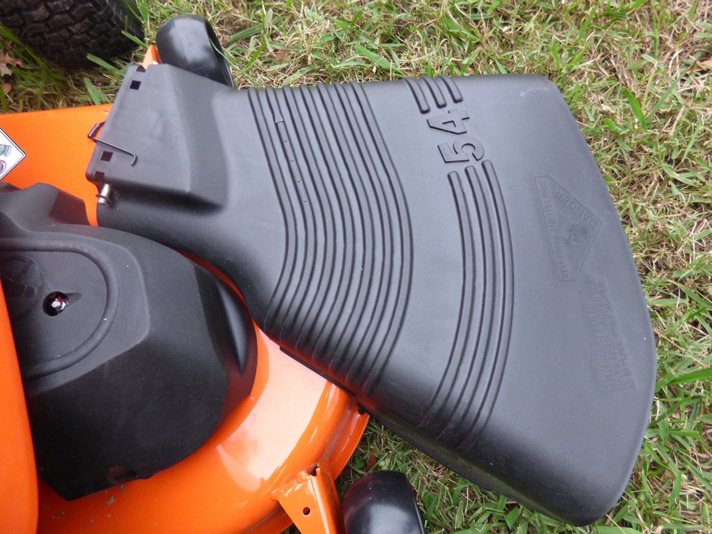 Husqvarna LGT2654 Lawn Tractor