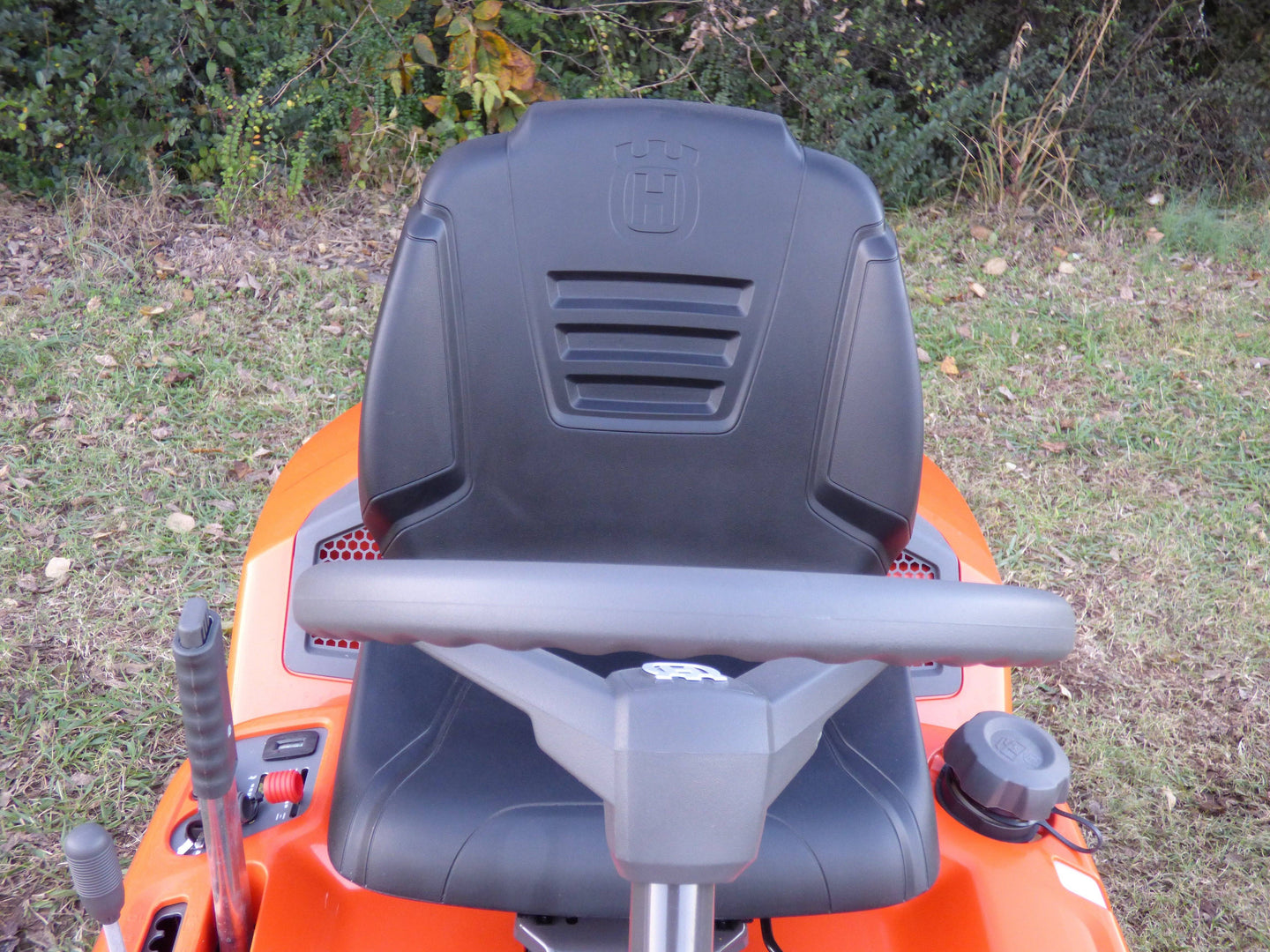 Husqvarna R 322T AWD