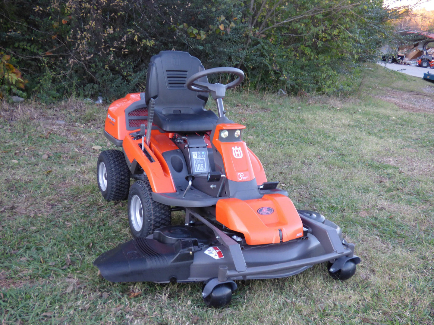 Husqvarna R 322T AWD