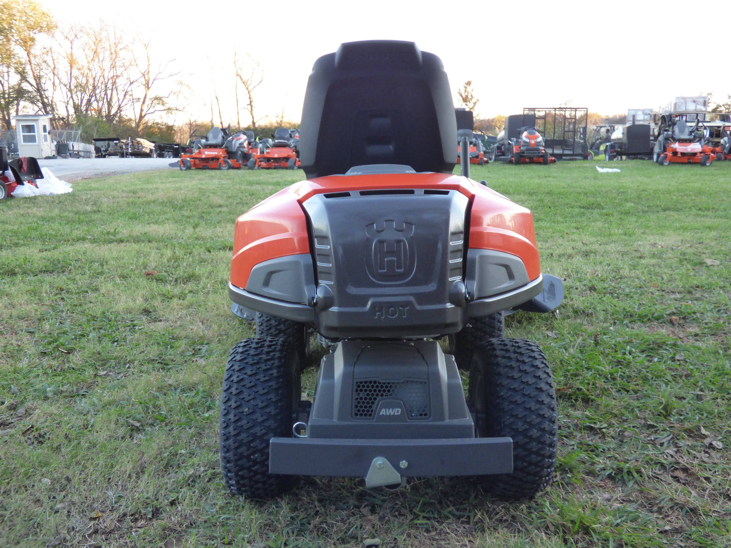 Husqvarna R 322T AWD